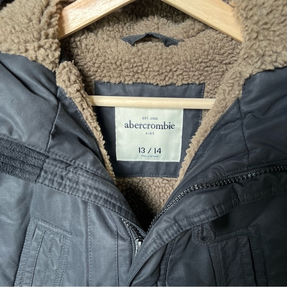 Abercrombie Kid’s Black Sherpa Lined Coat Size 13/14 - Picture 5 of 16